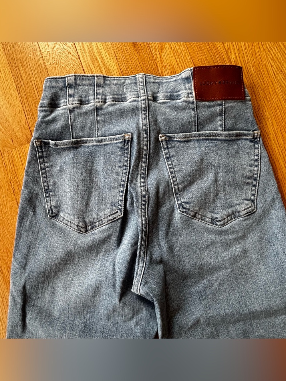 Lucky Brand Stevie High Rise Flare Jeans Women’s Size 6/28 Light Wash Stretch - Picture 8 of 9